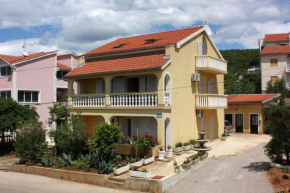 Apartments with a parking space Punat, Krk - 5350